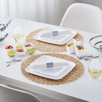 Gambar Kris Piring Sekali Pakai Plastik Square 13.8x13.8 cm Set 12 pcs - Putih