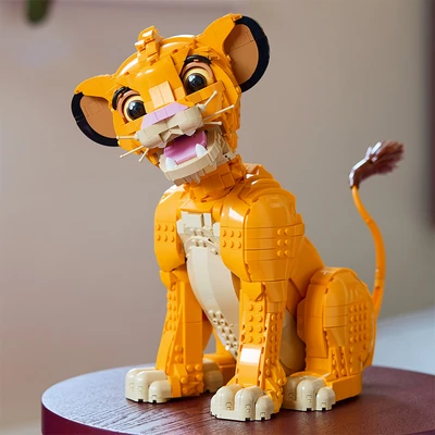 Gambar LEGO Disney Young Simba The Lion King 43247