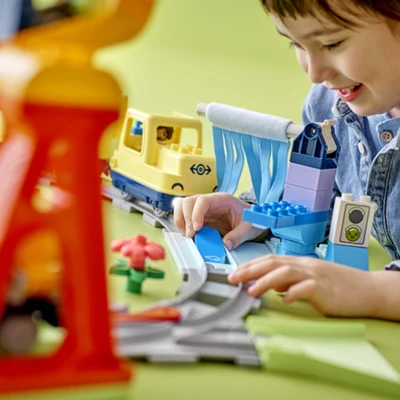 Gambar LEGO Duplo Big Interactive Community Train Set 103 Pcs 10428 - Mix