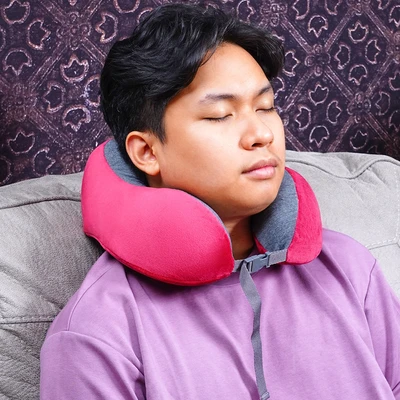 Gambar Travel Sentry Perfect Rest Bantal Leher - Merah
