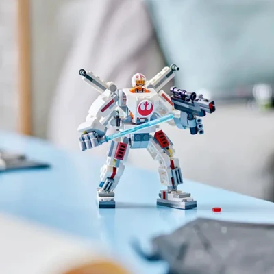 Gambar LEGO Star Wars Luke Skywalker X Wing Mech Set 195 Pcs 75390 - Putih