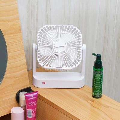 Gambar APA Kipas Angin Meja 2-in-1 6 Watt - Putih