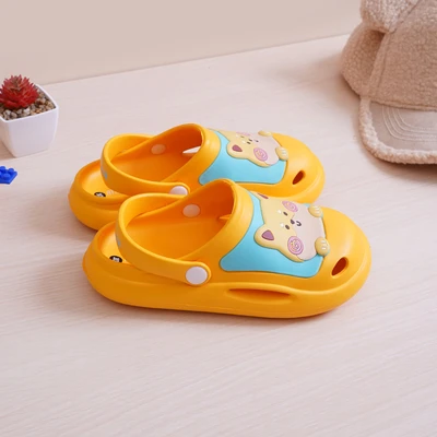 Gambar Ataru Ukuran 28/29 Sandal Anak Clogs Shiba - Kuning