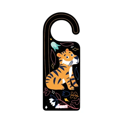 Gambar Avenir Set Scratch Animal Door Hangers Ch231909