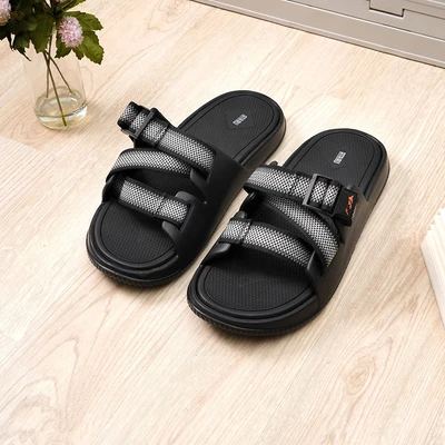Gambar Ataru Ukuran 41 Sandal Pria Triple Strap - Hitam