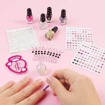 Gambar Make It Real Set Juicy Couture Manicure Dazzling Designs