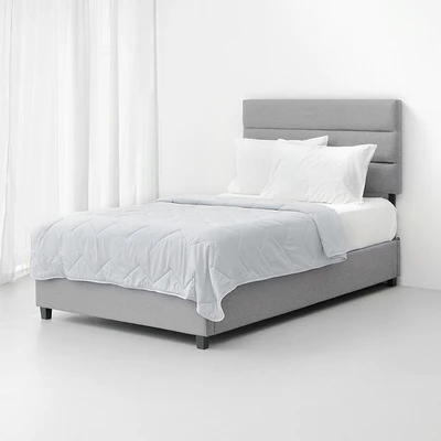 Gambar Informa 150x200 cm Bed Cover Seri Marshmallow - Abu-Abu Muda