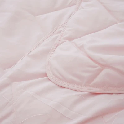 Gambar Informa 150x200 cm Bed Cover Seri Marshmallow - Pink Muda