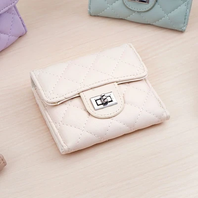 Gambar Ataru Dompet Quilted Dengan Clasp Random