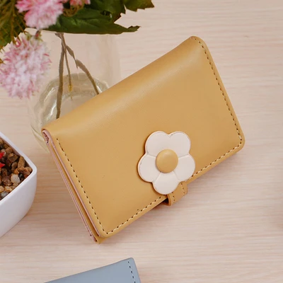 Gambar Ataru Dompet Dengan Flower Clasp Random