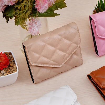 Gambar Ataru Dompet Triangle Cover Quilted Random