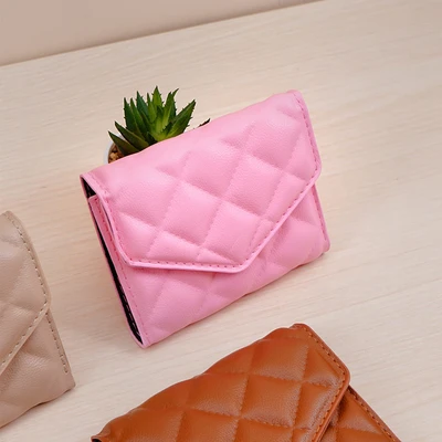 Gambar Ataru Dompet Triangle Cover Quilted Random