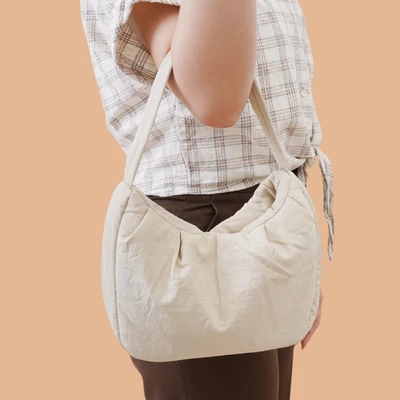 Gambar Ataru Tas Bahu Scrunched Random