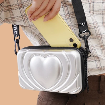 Gambar Ataru Tas Selempang Rectangle Heart Random