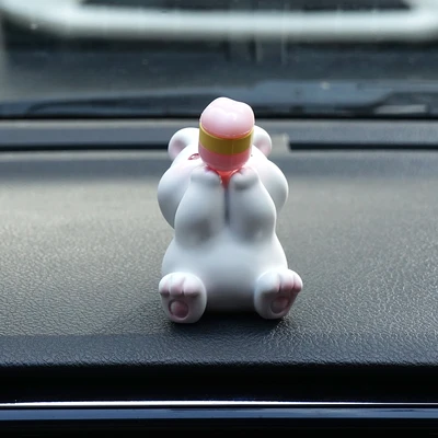 Gambar Otto Klasse Ornamen Dashboard Mobil Rabbit - Putih