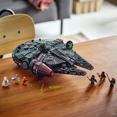 Gambar LEGO Star Wars The Dark Falcon 75389