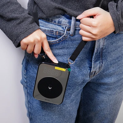 Gambar Sovox Voice Amplifier Wireless Portable 10 Watt - Hitam