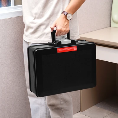 Gambar Krisbow Griffin Brankas Tahan Api & Air Chest 40.7x32.1x15.5 cm 2017 - Hitam