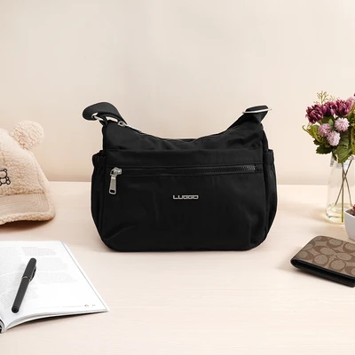 Gambar Luggo Diana Tas Selempang - Hitam