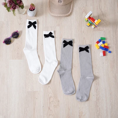 Gambar Ataru Set 2 Pasang Kaus Kaki Wanita Crew Black Ribbon -Mix