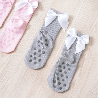 Gambar Ataru Set 2 Pasang Kaos Kaki Bayi Ribbon - Pink/Abu-Abu