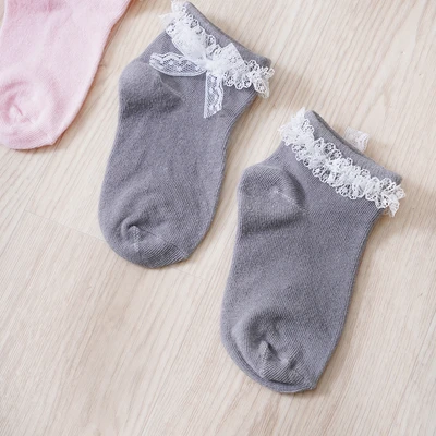 Gambar Ataru Set 2 Pasang Kaos Kaki Anak Ruffle - Abu-Abu/Pink
