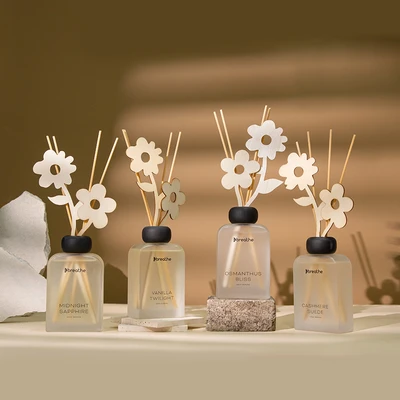 Gambar Breathe Cashmere Suede Reed Diffuser 200 ml - Putih