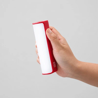 Gambar APA Senter Rechargeable 2 Watt 120 Lumen Dengan Magnet - Merah