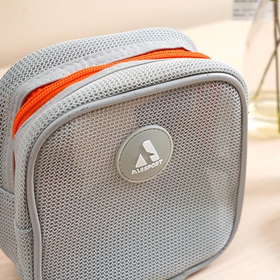 Gambar Passport Orugana Pouch Square - Abu-Abu