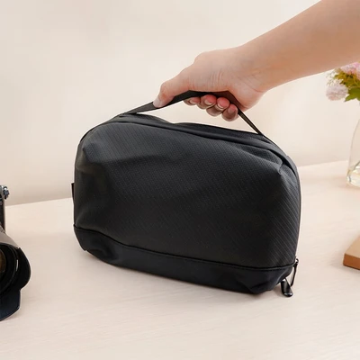 Gambar Passport Tas Organizer Gadget Dengan 14 Kompartemen - Hitam