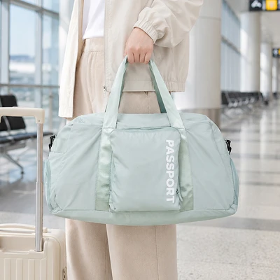 Gambar Passport Eloise Tas Duffle Lipat Dengan Kantong Sepatu - Hijau
