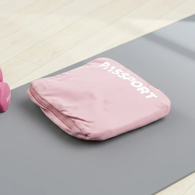 Gambar Passport Eloise Tas Duffle Lipat - Pink