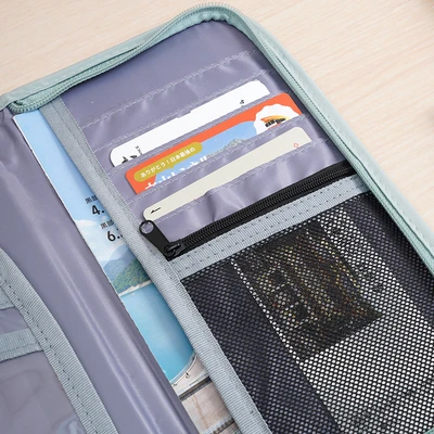 Gambar Passport Organizer Dokumen Travel - Hijau