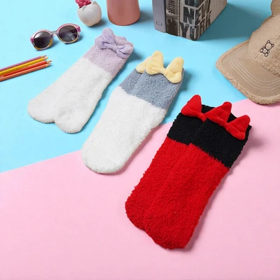 Gambar Ataru Kaos Kaki Winter Dengan Ribbon Random
