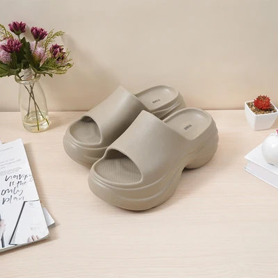 Gambar Ataru Ukuran 40/41 Sandal Wanita Slides Platform - Cokelat