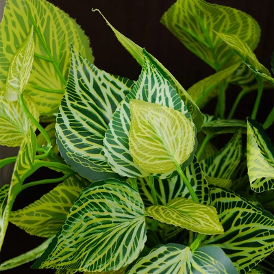 Gambar Arthome Tanaman Artifisial Aureum Dengan Pot 12.3x12.3x35 cm - Krem