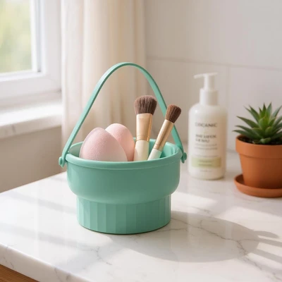 Gambar Proclean Pembersih Peralatan Makeup Random