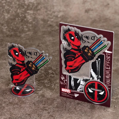 Gambar Top Gear Deadpool 3 Movie Miniatur Dekorasi Stand Akrilik S8 - Merah