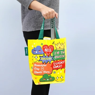 Gambar Ataru Tas Belanja Woven Lucky Day Ukuran S - Mix