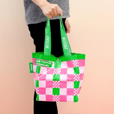Gambar Ataru Tas Belanja Checkered Small - Pink/Hijau