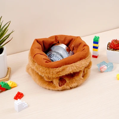 Gambar Ataru Pouch Drawstring Capybara - Cokelat