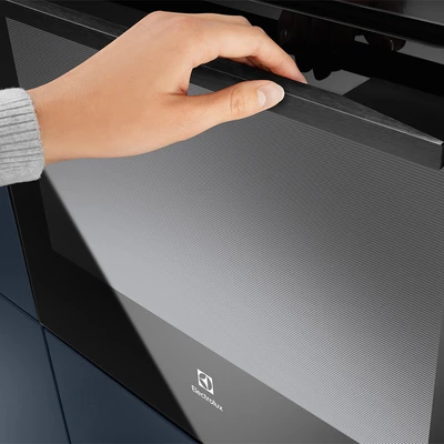 Gambar Electrolux Oven Tanam 72 Liter Koigh00Ka2 - Hitam