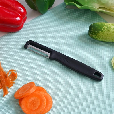 Gambar Victorinox Iota Alat Pengupas Bergerigi 16.5 cm - Hitam