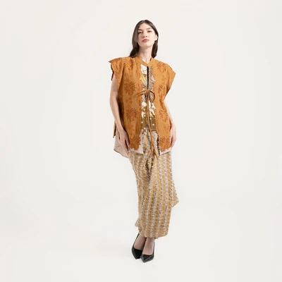 Gambar Gitaratna Ukuran M/L Balini Outer Wanita Fit - Cokelat