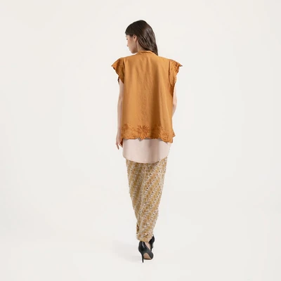 Gambar Gitaratna Ukuran M/L Balini Outer Wanita Fit - Cokelat