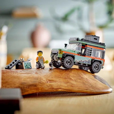 Gambar LEGO City Off Road Mountain Truck