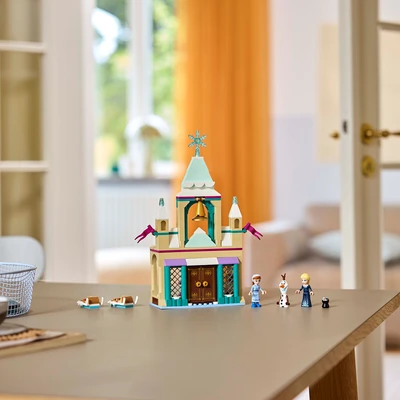 Gambar LEGO Disney Arendelle Frozen Castle