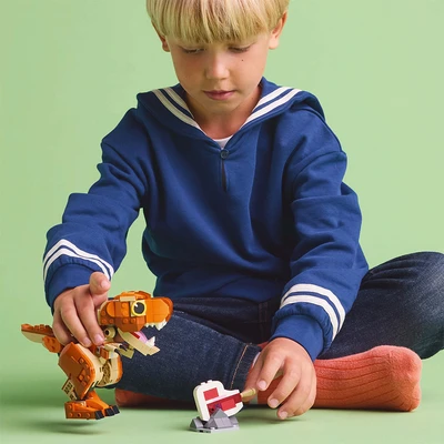 Gambar LEGO Jurassic World Little Eatie T-rex