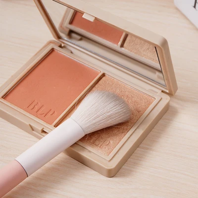 Gambar Ataru Kuas Makeup Angle - Pink