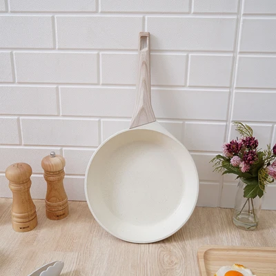Gambar Culinart Eyesi Wajan Penggorengan Aluminium 24 cm - Krem